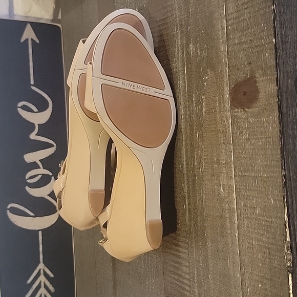 Nine West demi wedges - Picture 5 of 5